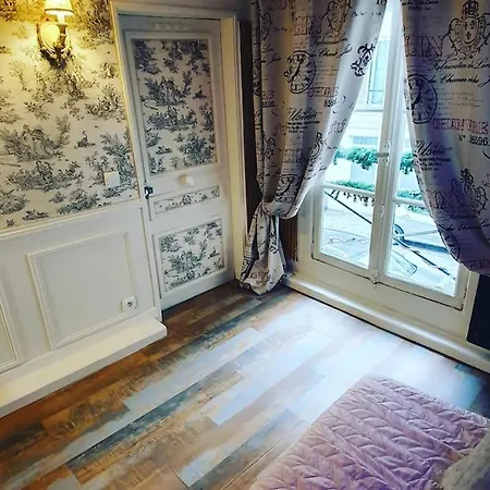 Studio A Opera * Paris